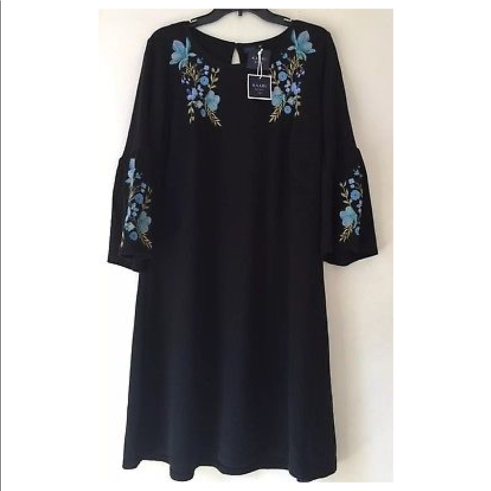๐HP๐Shift Dress 3/4Bell Sleeve Floral Embroidery - Picture 3 of 8
